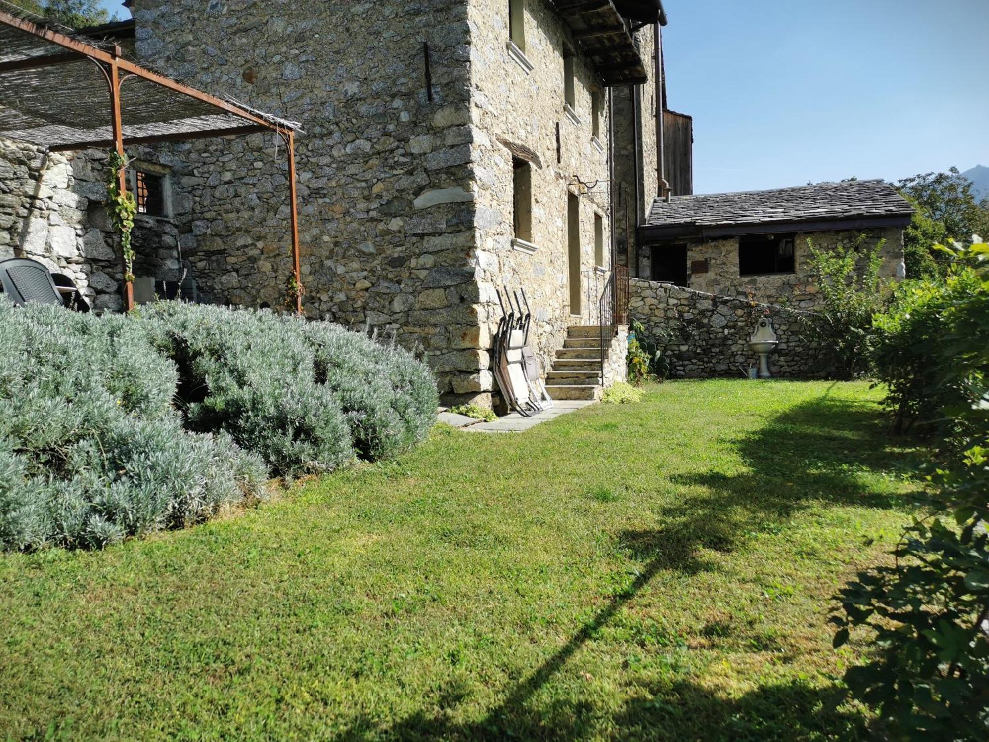 Borgo Selvapiana Villa Morbegno Exterior foto